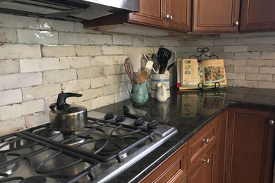 Kitchen Tile Backsplash