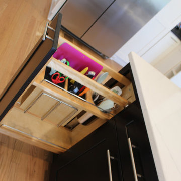 The Lake Shore Kitchen