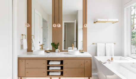 Bathroom of the Week: Soothing With a Little Twinkle