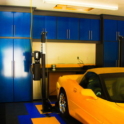 Corvette home - Closet Organizers