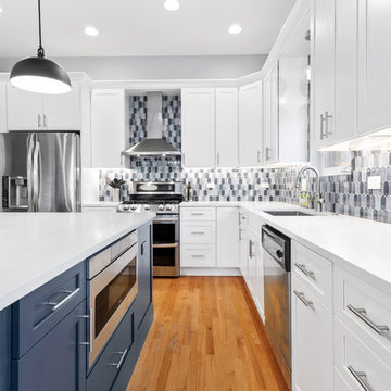 A Sleek, Modern Chicago Kitchen