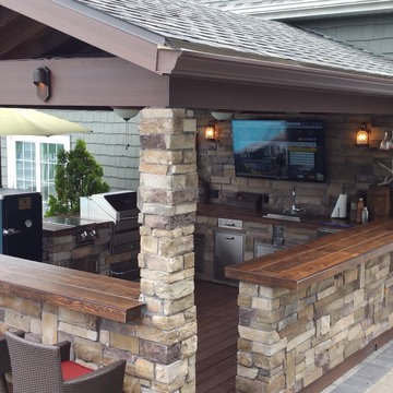 Outdoor Kitchen