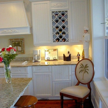 "Lexington" Beaded Reversed Raised Panel White