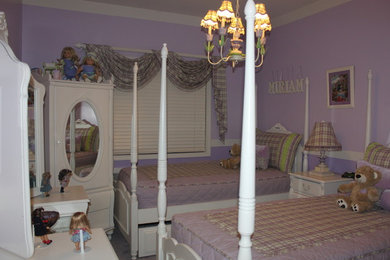 Elegant kids' room photo in New York