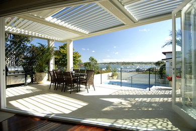 Inspiration for a contemporary patio in Sydney.