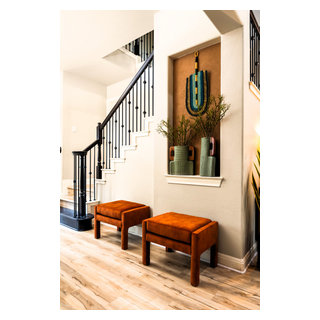Joseph-Entry Art Nich - Modern - Entry - Austin - by Calming Spaces ...