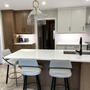 Warm Contemporary in Etobicoke