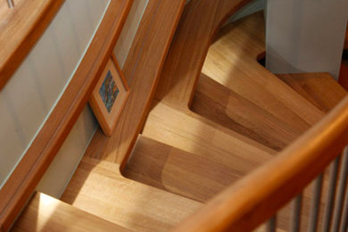 Идея дизайна: лестница в современном стиле