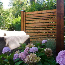 Master bath privacy screen
