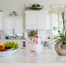 Beach house in Malibu, CA - Decorative Plates