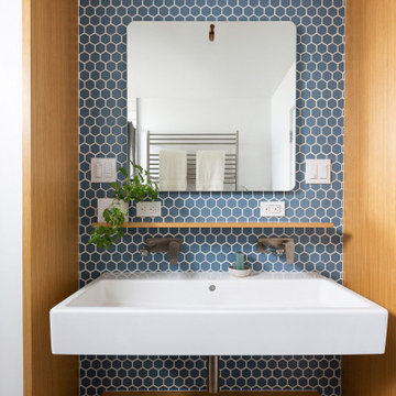 Hexagon Mosaic Bathroom Backsplash