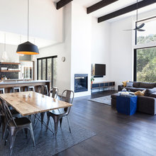 Open plan lounge/kitchen