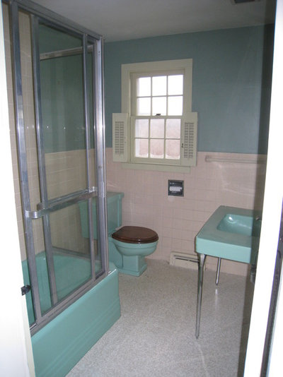 Contemporary  Circa 1700 in NY