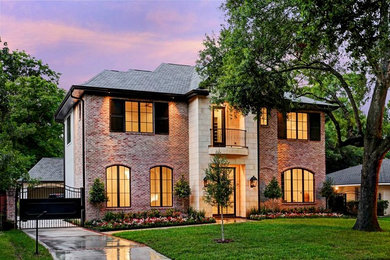 Inspiration for a timeless exterior home remodel in Houston