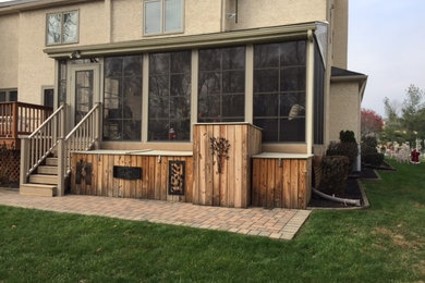 Inspiration for a porch remodel in Philadelphia