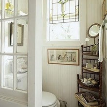 Homey Kids Bath: board & batton, mural