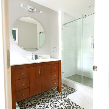 Bathroom Shower - Graduate Hospital