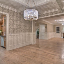 wainscoting/ molding