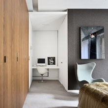 CLOSET DESK