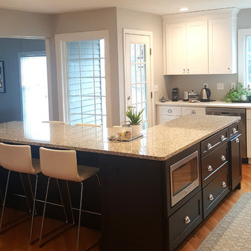 Two-Tone Contemporary Kitchen