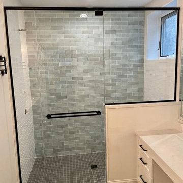 Glass Shower Doors Near Chicago, IL