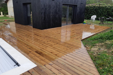 Cette photo montre une terrasse moderne.