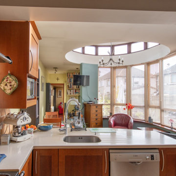 Whitehall curved extension