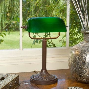 Traditional Style Banker's Lamp