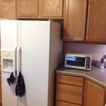 White Icing and Smoke Cabinets with Viatera Quartz Countertop ~ Medina, OH