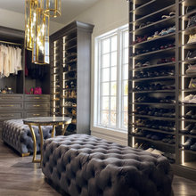 Walk-in wardrobe