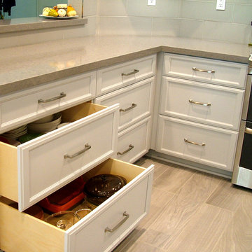 Deep banks of drawers - excellent storage