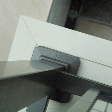 ETP Textured Aluminum Decking with Glass Railing