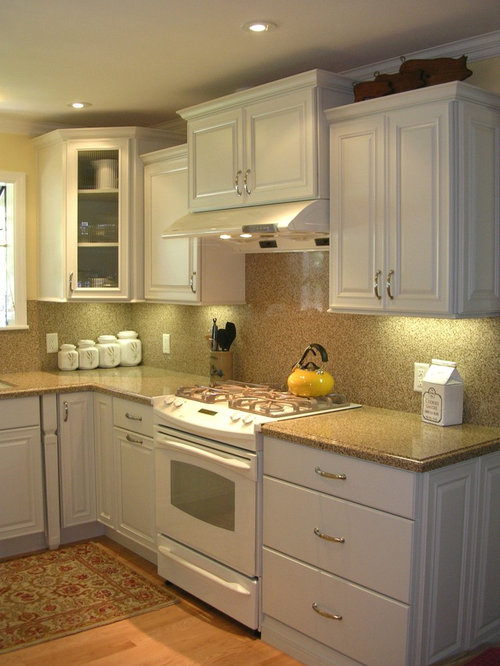 Small White Kitchen | Houzz