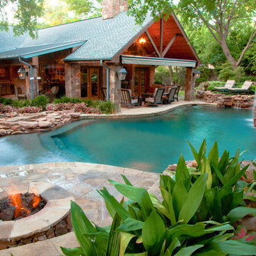 Dallas Natural Freeform Oasis