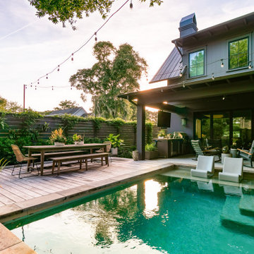 Olde Village Oasis