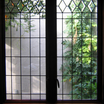 Tudor-Style Diamond Window - Style Guide - Traditional & Period
