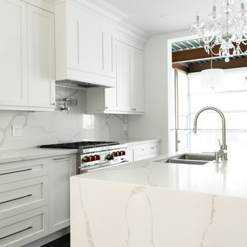 Custom kitchen - East Toronto
