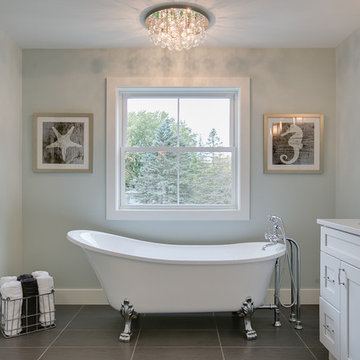 Farmhouse Chic Hits Minneapolis Suburb!!