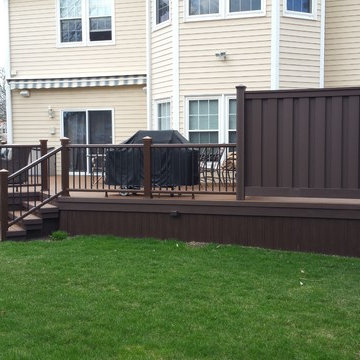 Low Maintenance Trex Transcend Deck With Privacy Wall