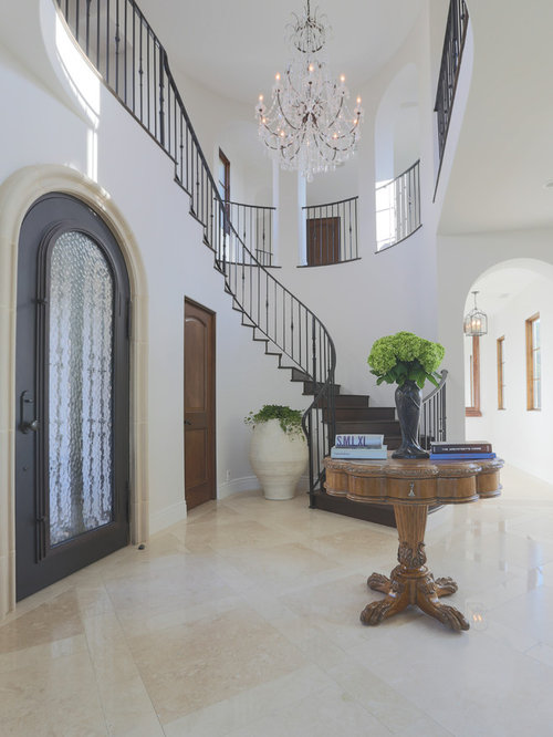 Großer Mediterraner Eingang Ideen, Design & Bilder | Houzz