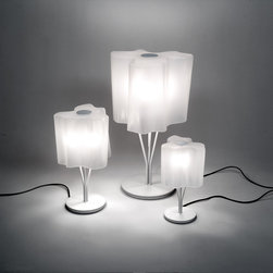 Logico table, design by Michele De Lucchi, Gerhard Reichert - 2001, 2002, 2003 - Table Lamps
