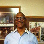 Eric M Gordon's photo