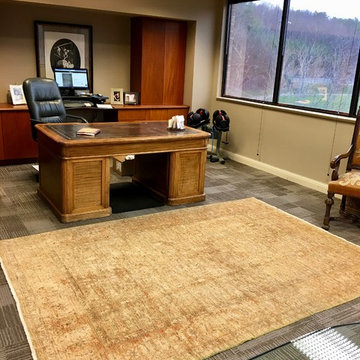 Vintage Oushak adds stately elegance to Mr. Mayor's office...