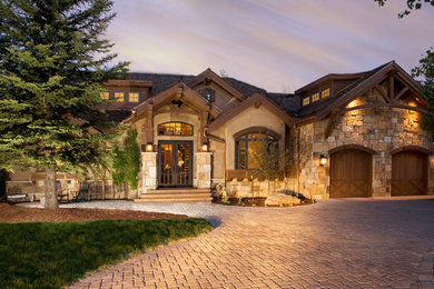 Traditional exterior home idea in Denver
