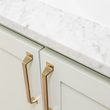 Love It Or Leave It | Transitional Primary Bathroom