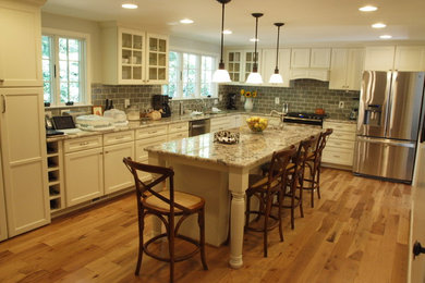 Inspiration for a farmhouse kitchen remodel in DC Metro