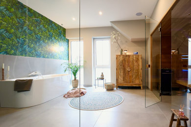 フランクフルトにあるエクレクティックスタイルのおしゃれな浴室の写真