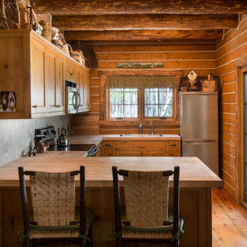 Pettit Lake Cabins