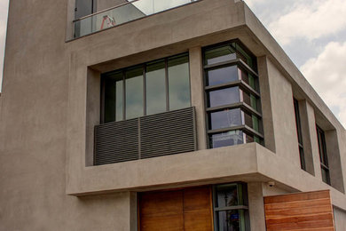 Photo of a contemporary home design in Los Angeles.