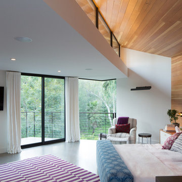 Brentwood Contemporary Bedroom